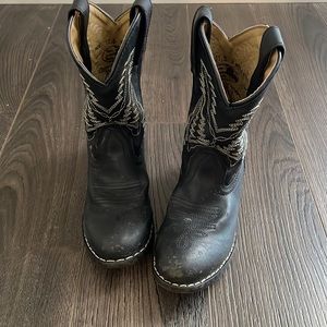 Boys cowboy boots size 11.5